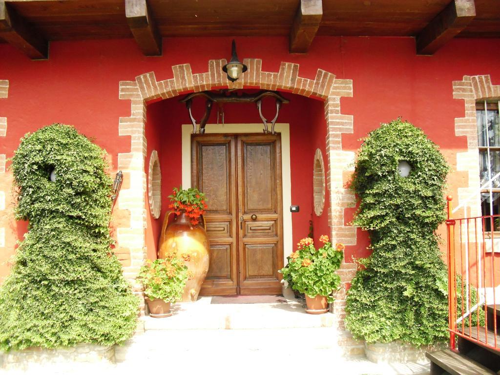 Bricco Del Gallo Sinio Exterior photo